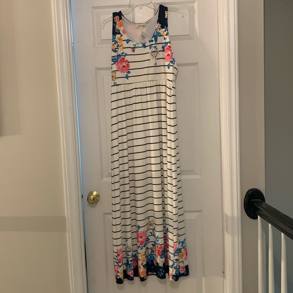 Boutique Maxi Dress - Picture 1 of 3